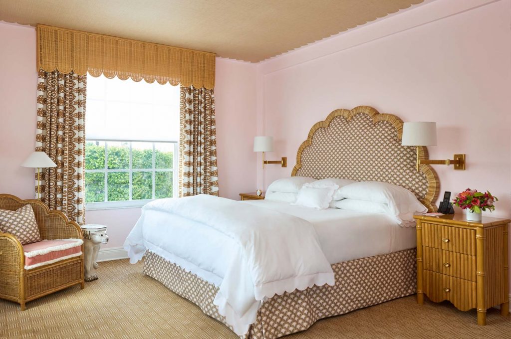 ada accessible room with king bed and chair