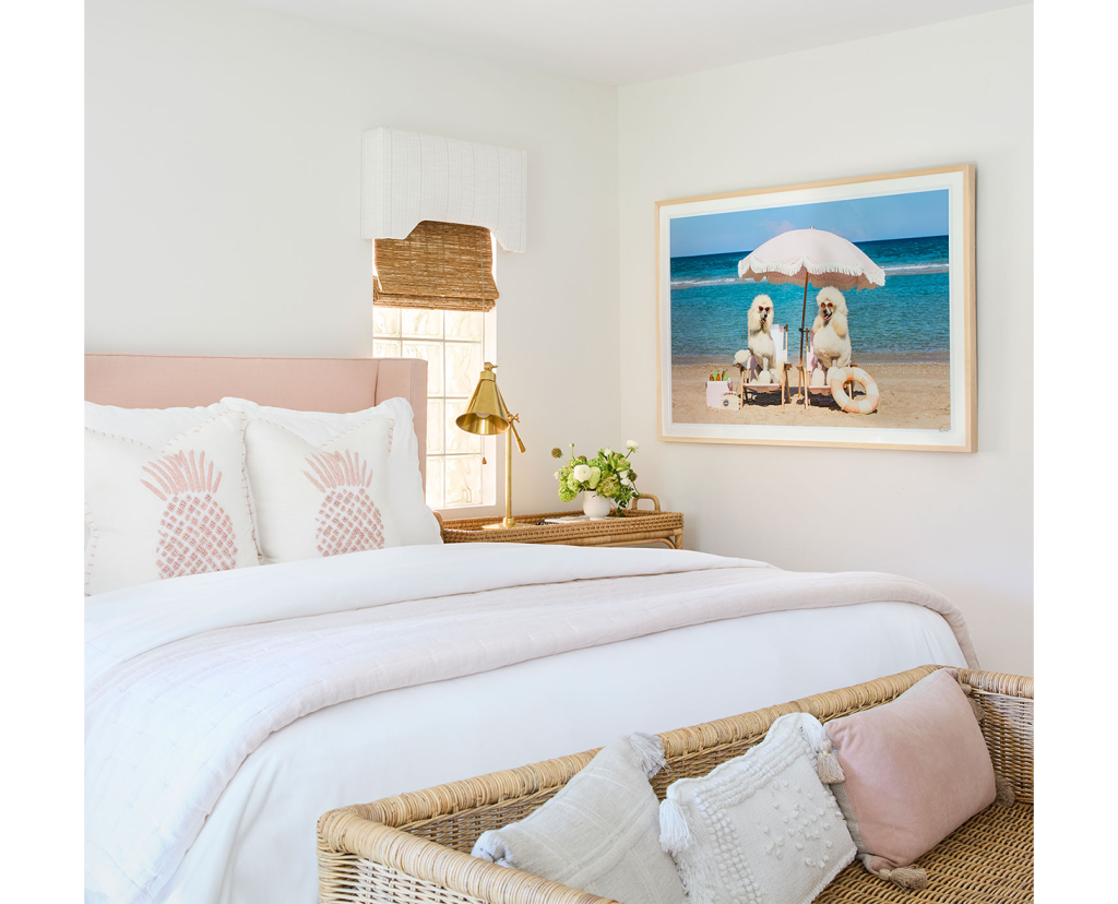 bedroom with queen bed and seating